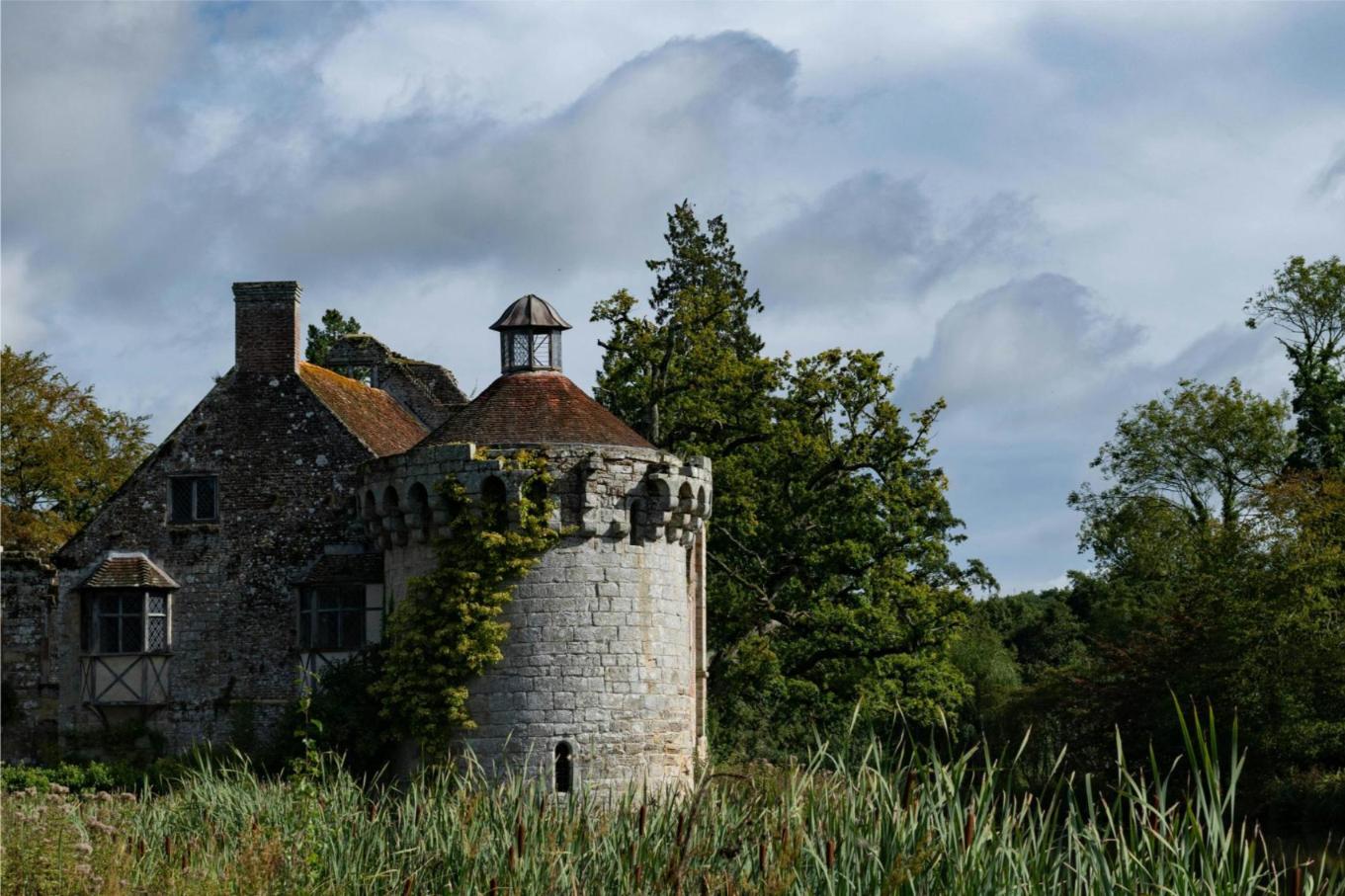 scotney-castle