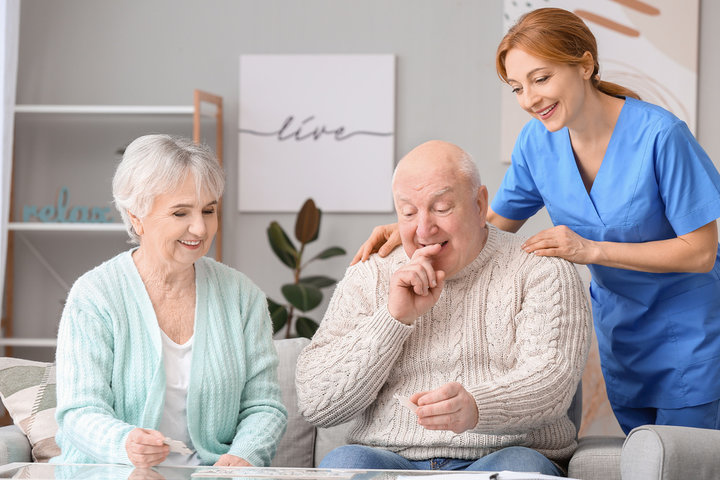 resident with dementia and carer