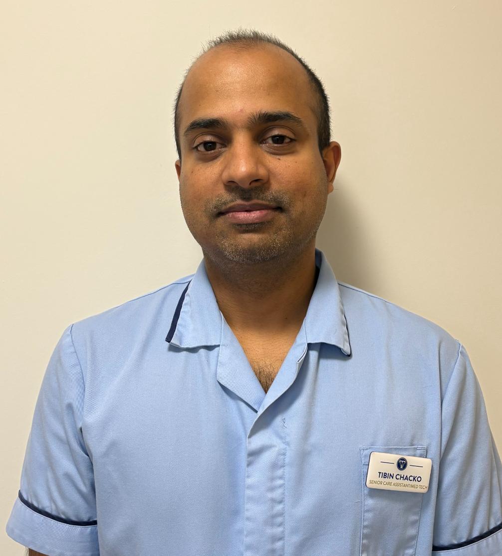 Senior care assistant staff photo